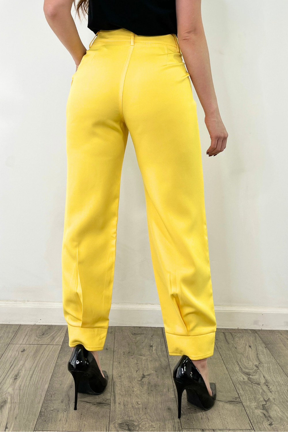 OP-4106 HIGH WAIST PLEATED BAGGY ANKLE LEGTH PANTS 6 PIECES 2/S 2/M 2/L