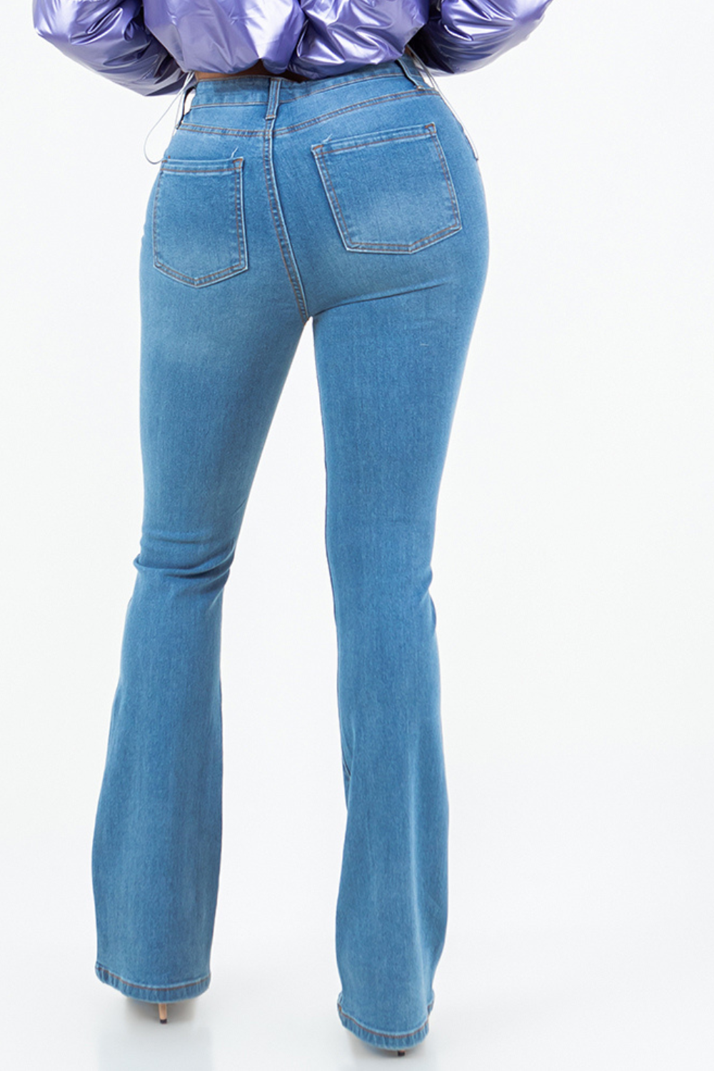 OP-3222 RIPPED HIGH RISE FLARE JEANS 12 PIECES PACKAGE