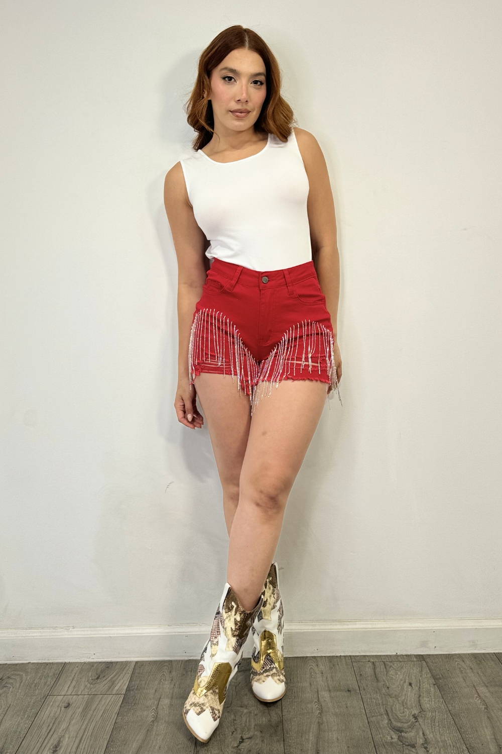OP-240107 EMBELLISHED DENIM SHORT 6 PIECES 2/S 2/M 2/L